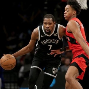  斯科蒂巴恩斯全能发挥猛龙力克篮网走出连败阴影