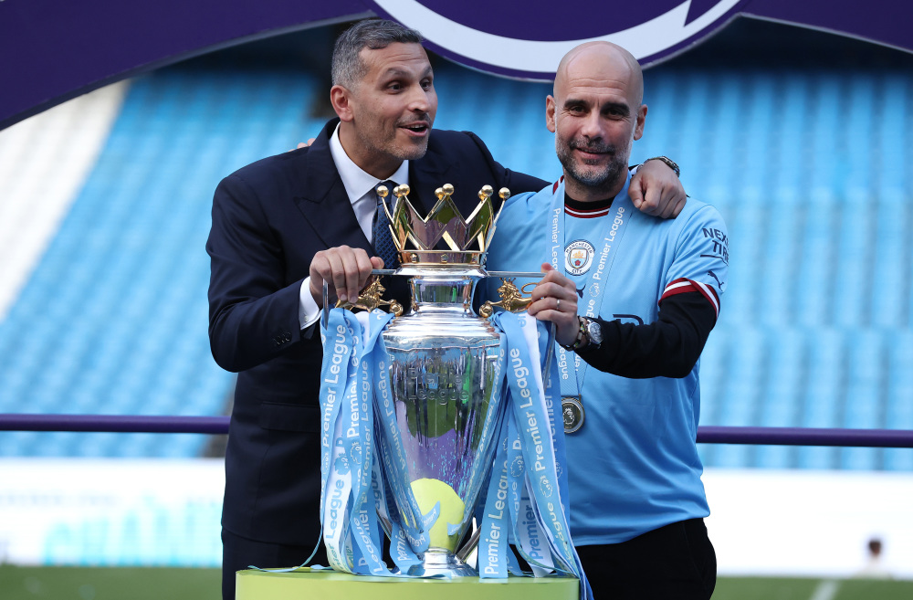  曼城提前五轮夺冠，瓜帅缔造王朝新篇