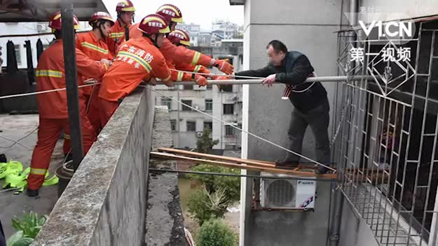  菲尔特门线救险频频，惊险保住宝贵一分入账  